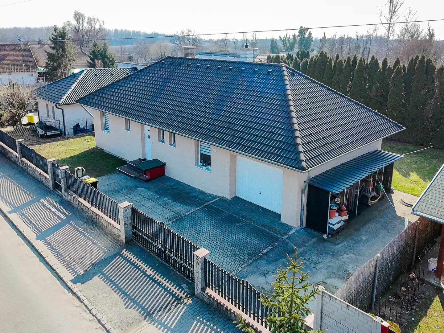 Szada — kandallós, kulcsrakész családi ház: dokumentációs fotó 3/25